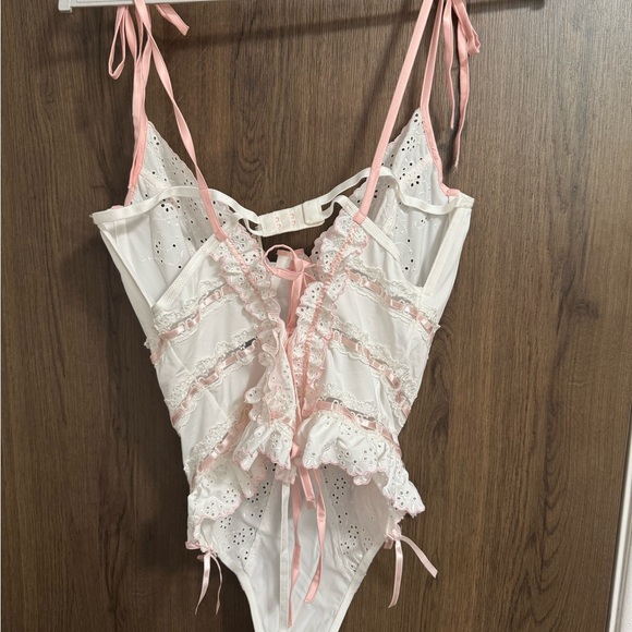 for love and lemons swirl eyelet body suit 38C - Picture 5 of 5